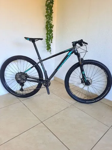 Bicicleta Aro 29 SENSE IMPACT Boost - SHIMANO XT 12V - Vendo ou Troco