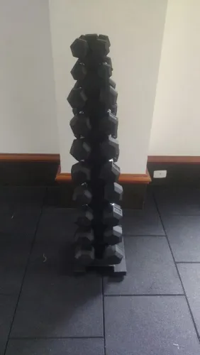 Jogo de halteres sextavado com pegada cromada de 1kg a 10kg com suporte 