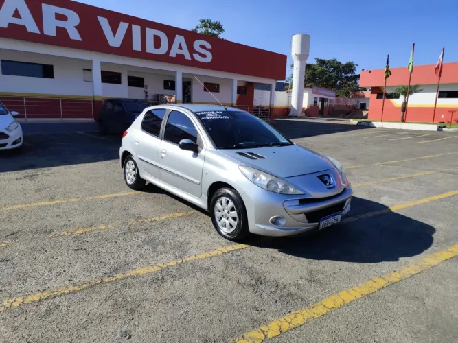 Peugeot 207 XR Sport 1.4 Flex 8V 5P 2012