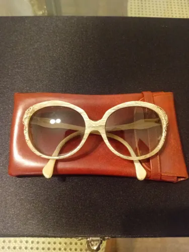 Oculos vintage em acetato 