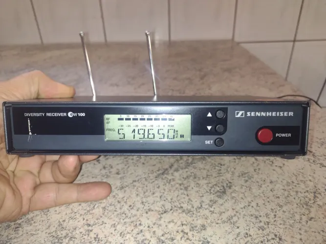 MICROFONE SEM FIO SENNHISER. EW100
