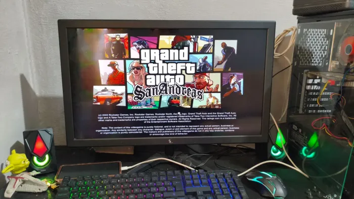 VENDO MONITOR GAMER 24 POLEGADAS
