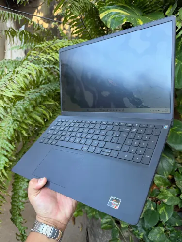 Notebook Dell Ryzen 5 8GB Vídeo 2GB NVMe 256