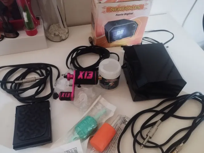 Kit para Tatuagem c/ Fonte Digital + Pedal Quadrado + RCA NewFontes