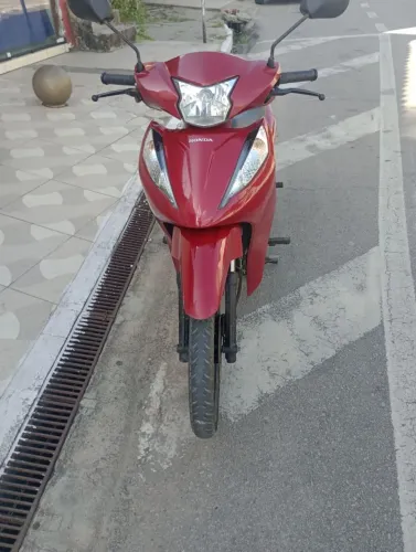Vende-se Honda biz