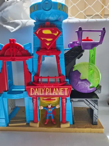 Playset Imaginext Superman Metrópolis - DC Super Friends