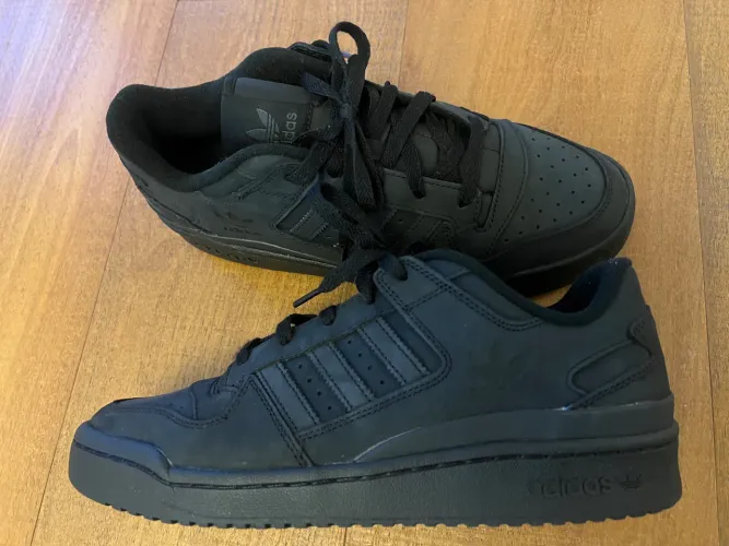 Tênis adidas couro preto 42 novo