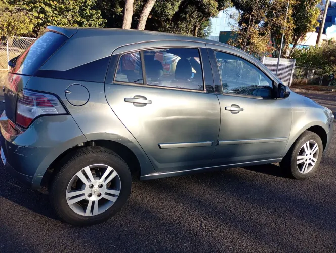 Chevrolet Agile LTZ 1.4 MPFI 8V Flexpower 5P 2013