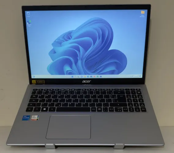 Notebook Acer i5/11 Geração | 8GB RAM | SSD NVMe M2 256GB | Placa de vídeo Iris Xe