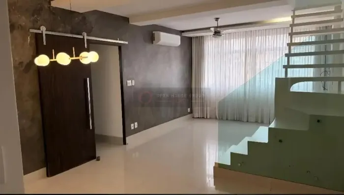 Cobertura na Mariz e Barros | 4 qts(1 suíte), Hidro e Vaga - Na Quadra da Praia