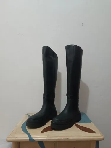 Bota cano alto