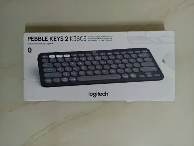 Teclado Grafite Minimalista Bluetooth Pebble Keys 2 K380S Logitech