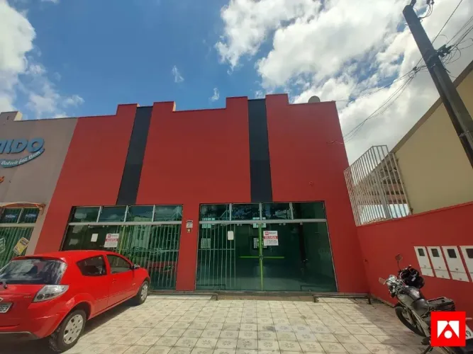 Salão Comercial para locação com 4 banheiros e 4 vagas no Centro de Santa Bárbara d'Oeste
