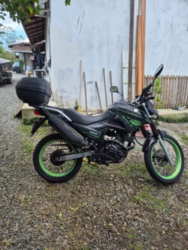 Yamara Crosser 150 2015