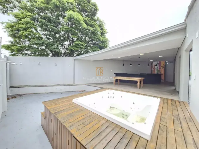 CASA A VENDA NO BAIRRO WALCHIR RESENDE