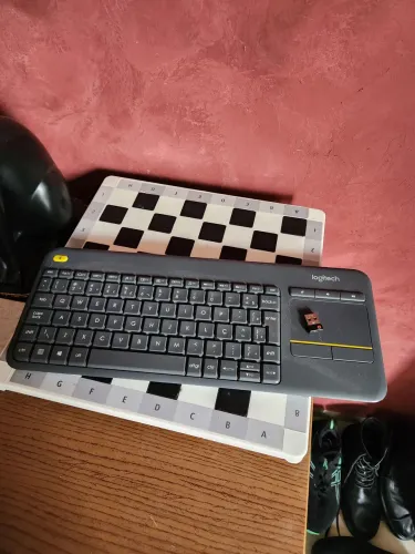 Teclado Logitech Wireless 