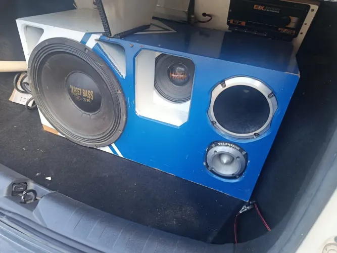 Vendo Som Automotivo