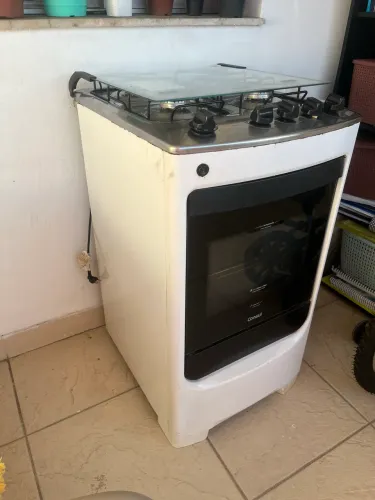 Kit fogão, sofá e uma cama infantil(para vender logo)