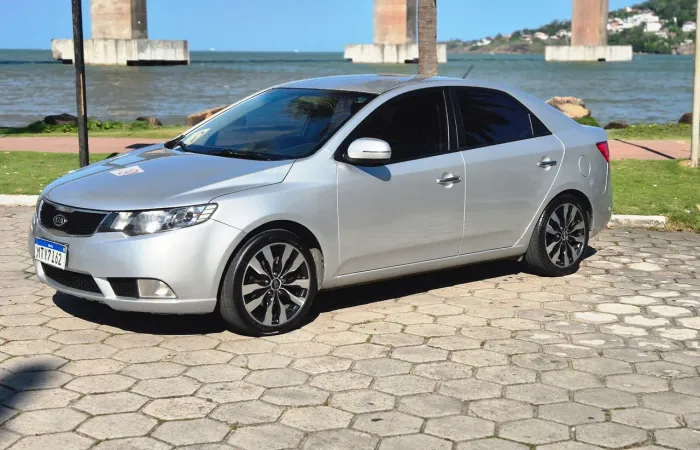 Kia Motors Cerato 1.6 16V Aut. 2011