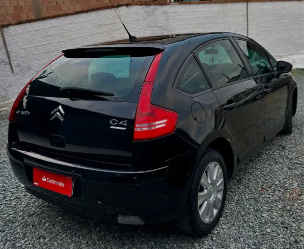 Citroen C4 Excl.2.0/2.0 Solaris Flex 16V 5P Aut. 2010