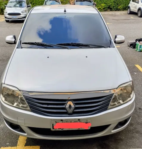 Renault Logan Expression Hi-flex 1.6 8V 4P 2013