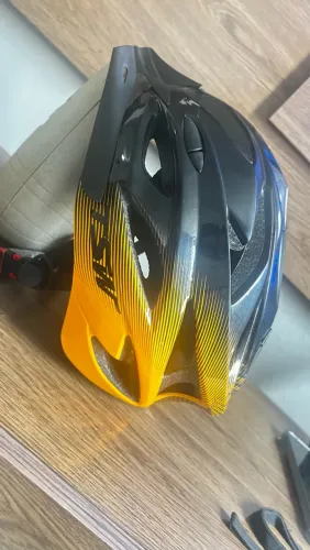 CAPACETE DE BIKE NOVO (TSW)