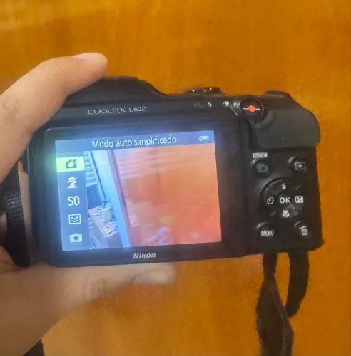 Nikon CoolPix l820