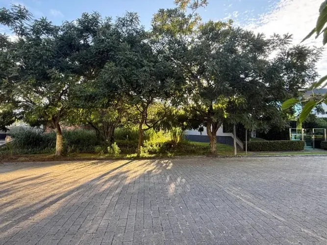 Vendo direto c/ proprietário terreno 568m2 no Amoraeville em Jurerê Internacional