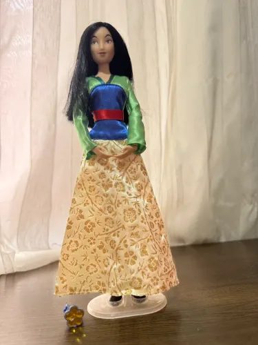 Boneca Mulan Disney 