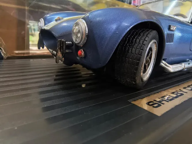 Miniatura shelby cobra 1:18
