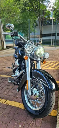 Vendo Harley Davison Softail Deluxe 2013 customizada FLSTN
