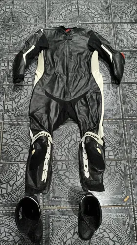 Macacão Spidi 1 peça e bota AlpineStar