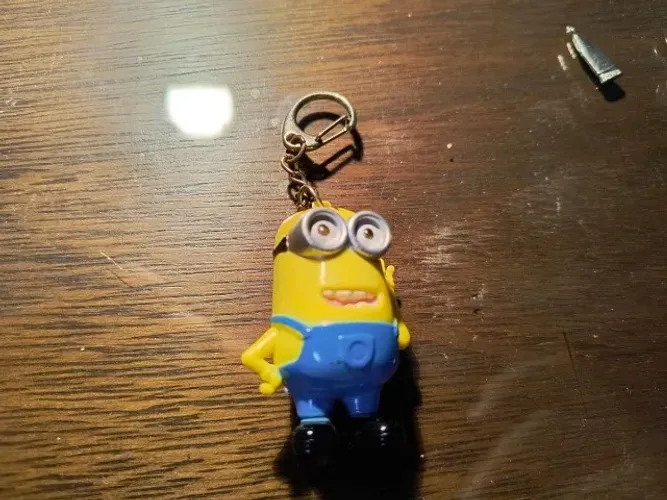 chaveiro minion funcionando