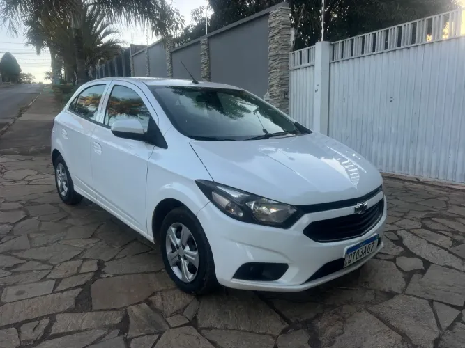 Chevrolet Onix Hatch LT 1.0 8V Flex Mec. 4P 2019