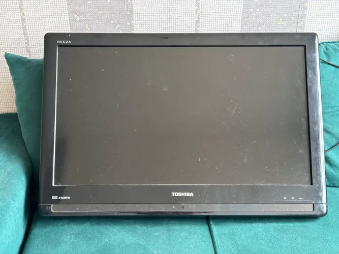 TV TOSHIBA 32? - R$ 200