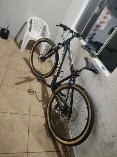 Bicicleta Volcano aro 29 freio a óleo