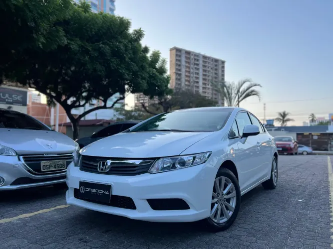 Honda Civic Sedan LXS 1.8/1.8 Flex 16V Aut. 4P 2012