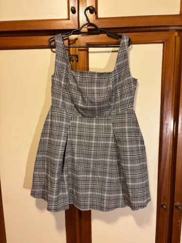Vestido Curto Xadrez