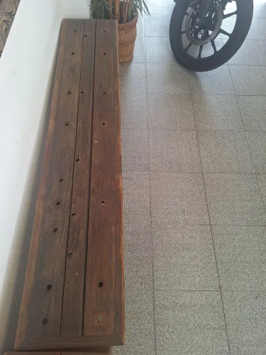 Banco de madeira rústico 