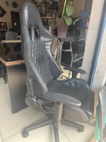Cadeira Gamer Monstruário
