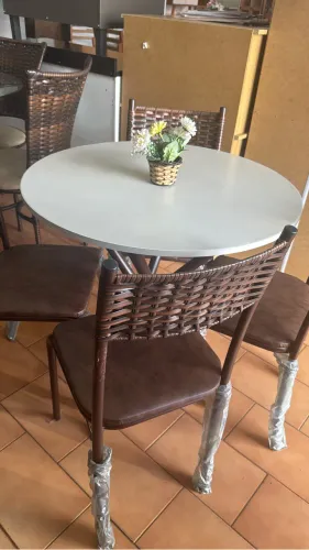 Mesa Com 04 Cadeiras Granito Off White 