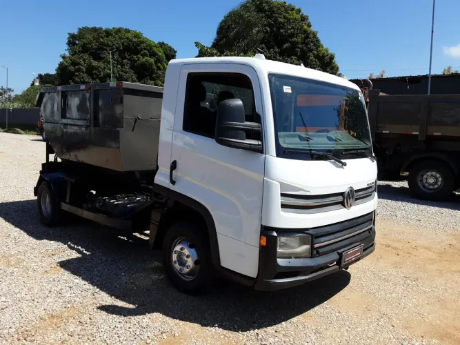 Volkswagen 6.160 4x2 2019/2020 Vamos Seminovos Caçapava