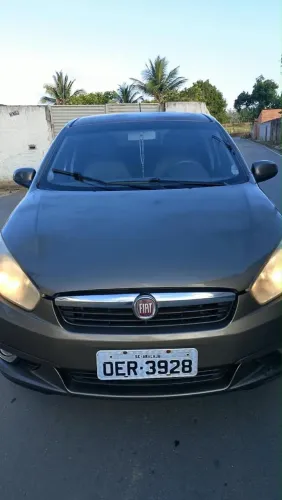 Fiat Grand Siena Essence 1.6 Flex 16V 2013