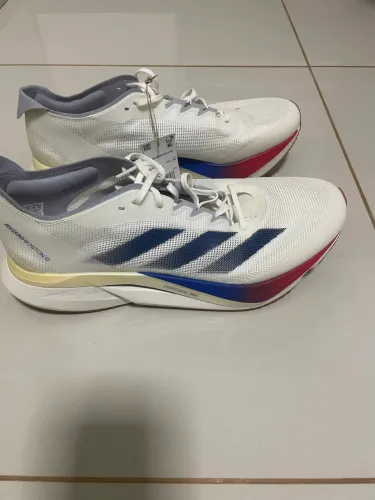 Tênis Adidas Boston 12