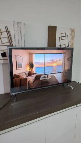 Smart TV LG 42 Polegadas - Full HD conservadíssima 