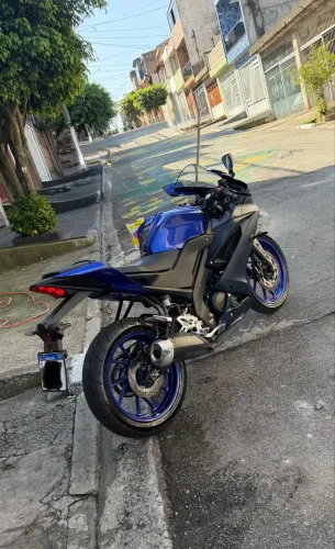 Yamaha r15 2025 (apenas 4000 km)