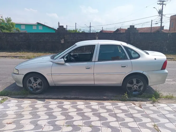 Chevrolet Vectra CD 2.2 16V / 2.0 16V Mec./aut. 1997