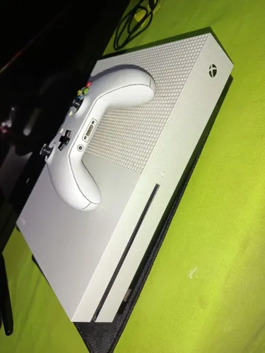 Xbox pra consertar, leia a descrição!!