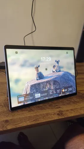 Microsoft Surface Pro 9 5G - 256GB SSD / 8GB RAM + Teclado e Caneta Slim Pen 2
