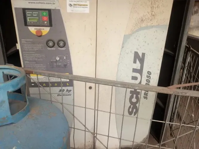 COMPRESSOR DE PARAFUSO INDUSTRIAL